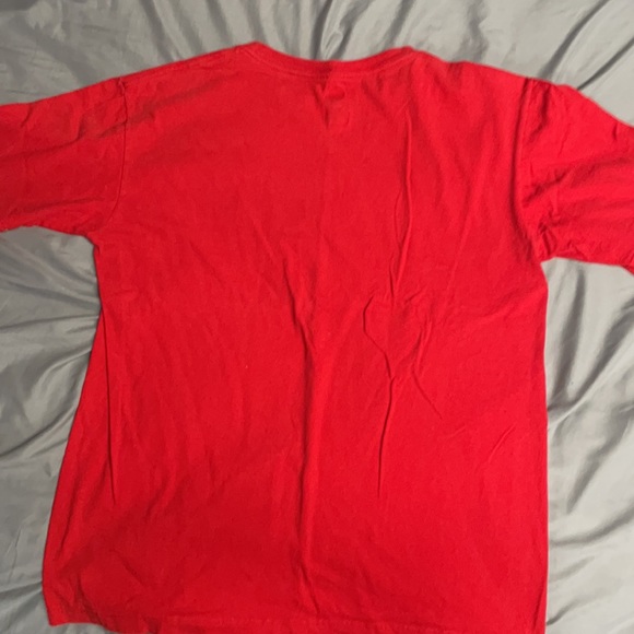 Official NCAA branded Wisconsin Badgers shirt! - Picture 2 of 2